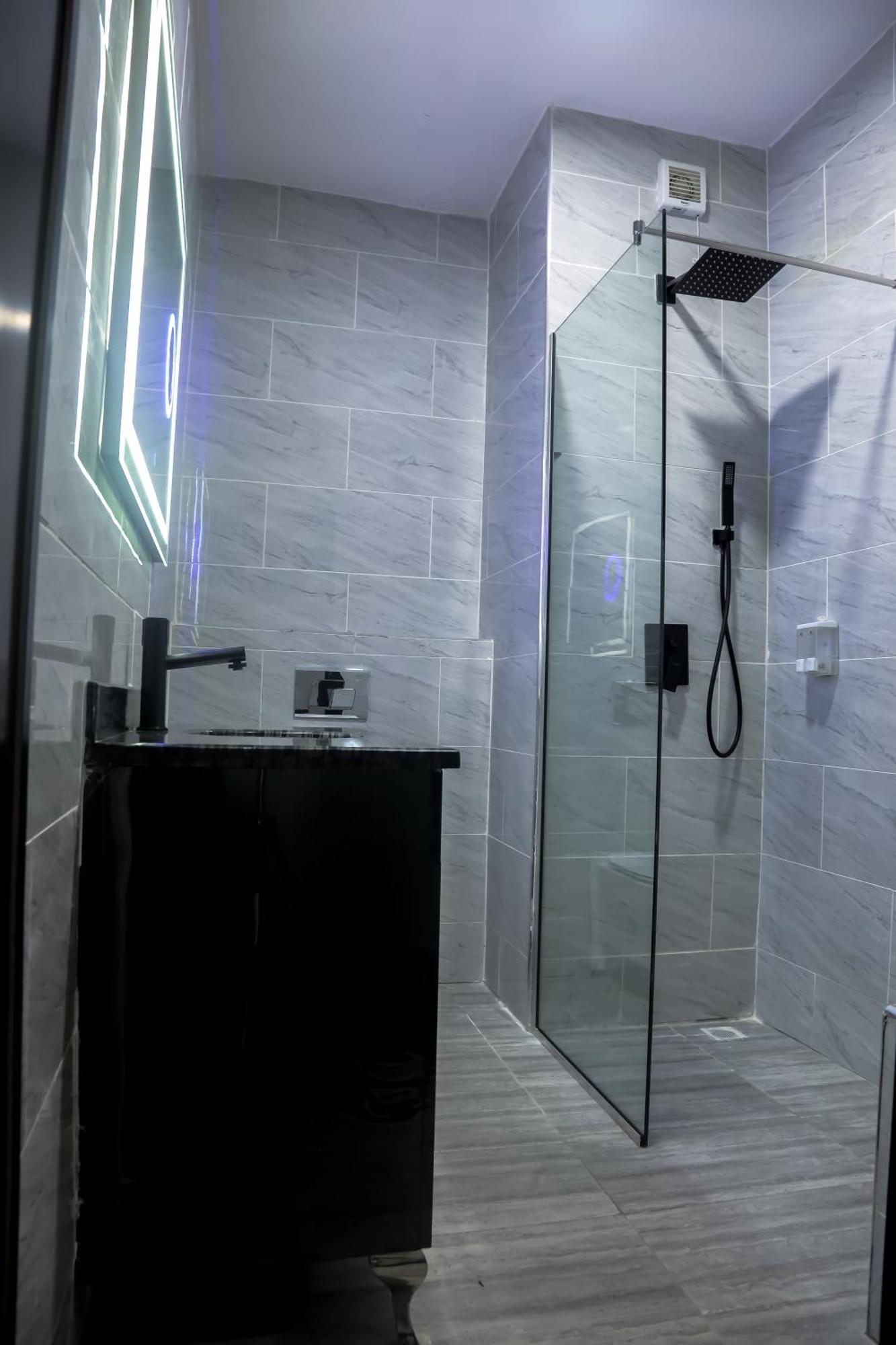 Bon Hotel Ikeja Residence Esterno foto