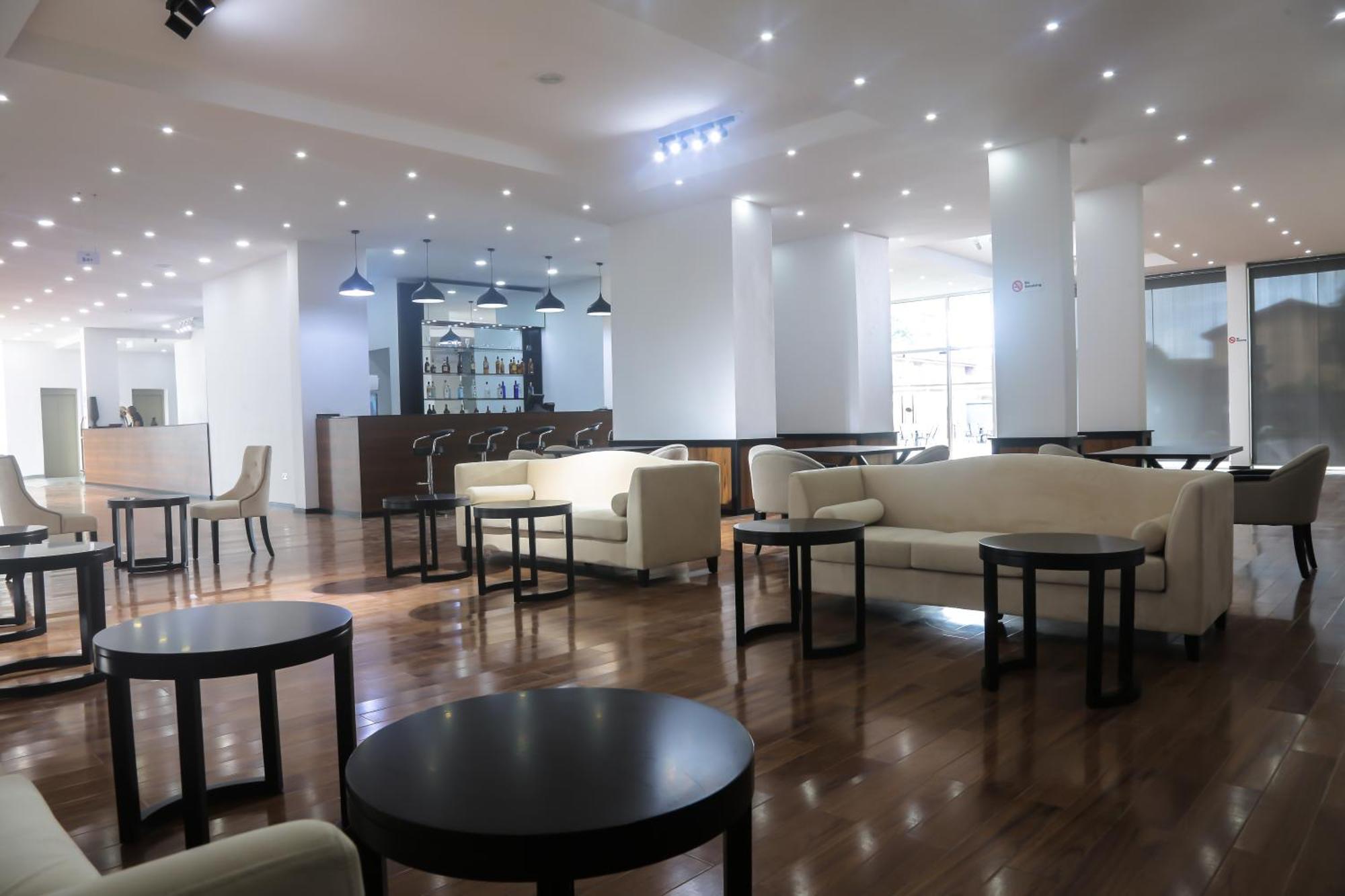 Bon Hotel Ikeja Residence Esterno foto