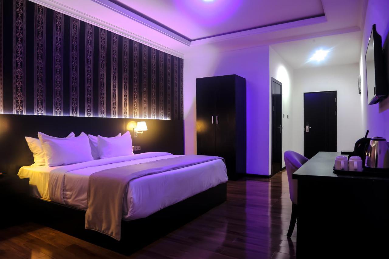 Bon Hotel Ikeja Residence Esterno foto