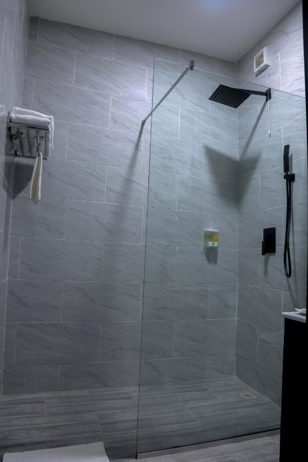 Bon Hotel Ikeja Residence Esterno foto